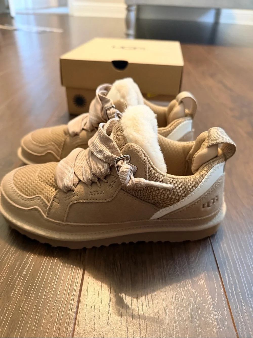 UGG Kids Lowmell Sneaker in Sand